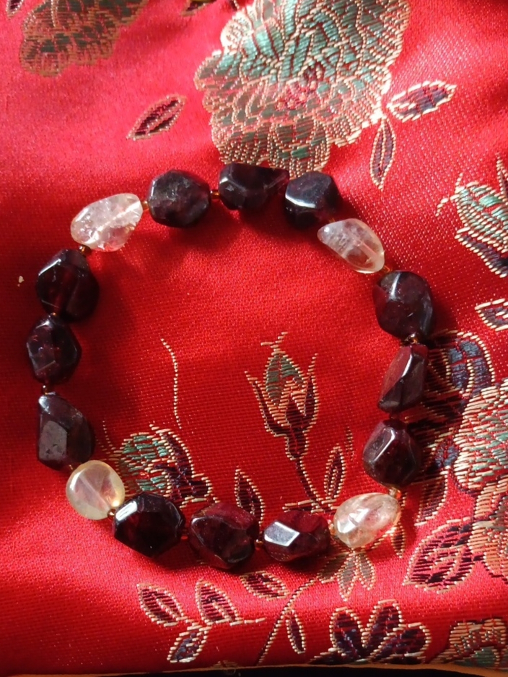 Handmade Garnet and Citrine Stretch Bracelet 7 Inch